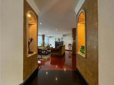 Casa de 4 alcobas en venta en Santa Ana Oriental, Bogotá, 620 m² · foto 5 de 20