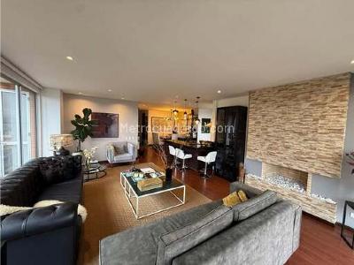 Apartamento de 3 alcobas en venta en Chapinero Alto, Bogotá, 200 m² · foto 8 de 20