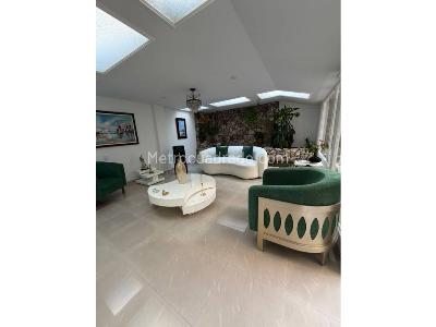Apartamento de 3 alcobas en venta en Santa Barbara Central, Bogotá, 145 m² · foto 4 de 20