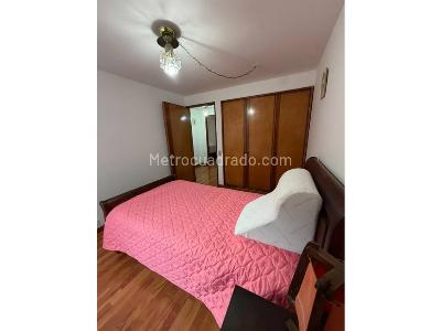 Apartamento de 3 alcobas en venta en Santa Barbara Central, Bogotá, 145 m² · foto 14 de 20