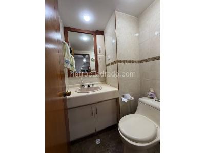 Apartamento de 3 alcobas en venta en Santa Barbara Central, Bogotá, 145 m² · foto 15 de 20