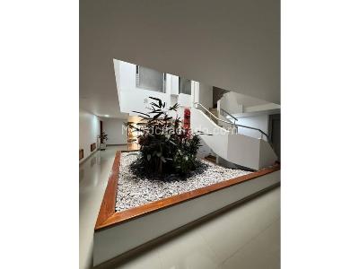 Apartamento de 3 alcobas en venta en Santa Barbara Central, Bogotá, 145 m² · foto 18 de 20