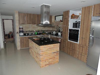 Casa en venta en Altos De Yerbabuena, Chía · foto 10 de 13