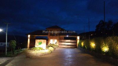 Casa en venta en Altos De Yerbabuena, Chía · foto 5 de 13