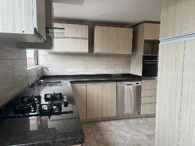 Apartamento de 3 alcobas en arriendo en Cerros De Sotileza, Bogotá, 90 m² · foto 9 de 20