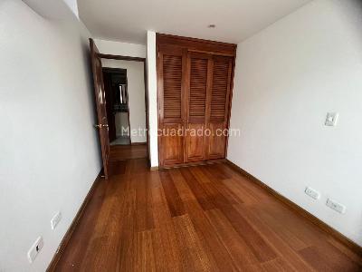 Apartamento de 3 alcobas en arriendo en Cerros De Sotileza, Bogotá, 90 m² · foto 14 de 20