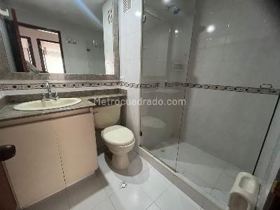 Apartamento de 3 alcobas en arriendo en Cerros De Sotileza, Bogotá, 90 m² · foto 15 de 20
