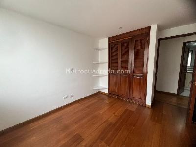 Apartamento de 3 alcobas en arriendo en Cerros De Sotileza, Bogotá, 90 m² · foto 17 de 20