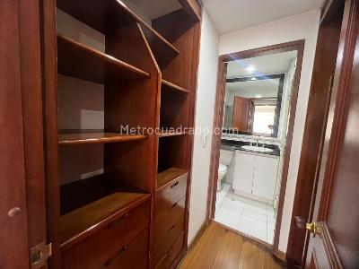 Apartamento de 3 alcobas en arriendo en Cerros De Sotileza, Bogotá, 90 m² · foto 19 de 20