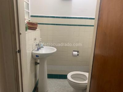 Casa de 5 alcobas en venta en San Luis, Bogotá, 300 m² · foto 10 de 20