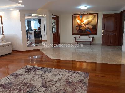 Apartamento de 4 alcobas en venta en Santa Bárbara, Bogotá, 258 m² · foto 9 de 20