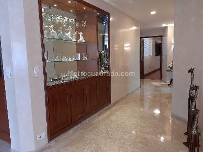 Apartamento de 4 alcobas en venta en Santa Bárbara, Bogotá, 258 m² · foto 10 de 20