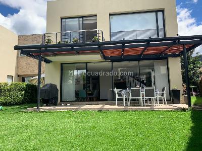 Casa de 3 alcobas en venta en Verde Vivo, Cajicá, 217 m² · foto 2 de 18