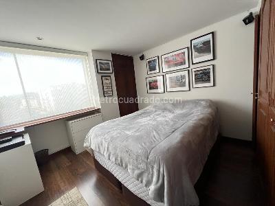 Apartamento de 3 alcobas en venta en Santa Barbara Central, Bogotá, 159 m² · foto 11 de 20