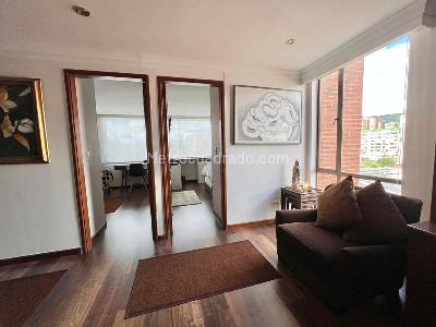 Apartamento de 3 alcobas en venta en Santa Barbara Central, Bogotá, 159 m² · foto 13 de 20