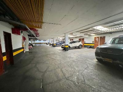 Apartamento de 3 alcobas en venta en Santa Barbara Central, Bogotá, 159 m² · foto 17 de 20