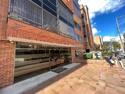 Apartamento de 3 alcobas en venta en Santa Barbara Central, Bogotá, 159 m² · foto 19 de 20