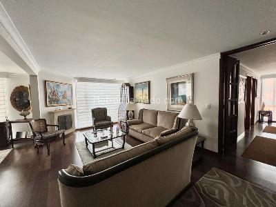 Apartamento de 3 alcobas en venta en Santa Barbara Central, Bogotá, 159 m² · foto 4 de 20