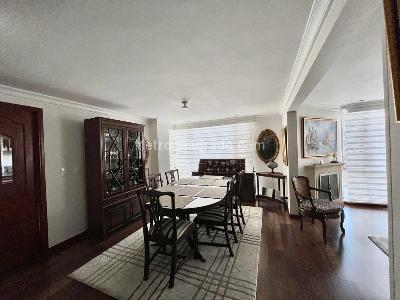 Apartamento de 3 alcobas en venta en Santa Barbara Central, Bogotá, 159 m² · foto 6 de 20