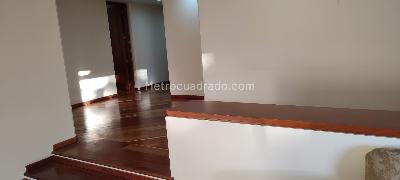 Apartamento de 3 alcobas en venta en Bosque Medina Usaquen, Bogotá, 255 m² · foto 4 de 13