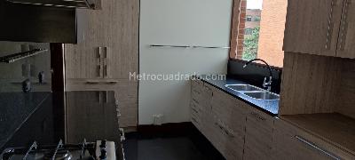 Apartamento de 3 alcobas en venta en Chico Reservado, Bogotá, 240 m² · foto 9 de 20
