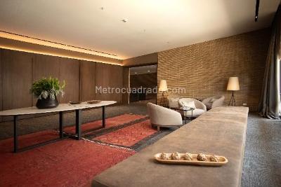 Apartamento de 3 alcobas en venta en Rosales Bellavista, Bogotá, 212 m² · foto 3 de 20