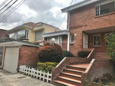 Casa de 3 alcobas en venta en Lisboa, Bogotá, 235 m² · foto 4 de 20