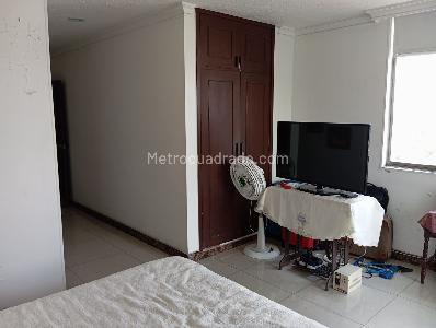 Apartamento de 3 alcobas en venta en Centro Quirinal, Neiva, 160 m² · foto 6 de 20