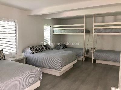 Casa de 5 alcobas en venta en Club Puerto Peñalisa, Girardot, 370 m² · foto 5 de 20