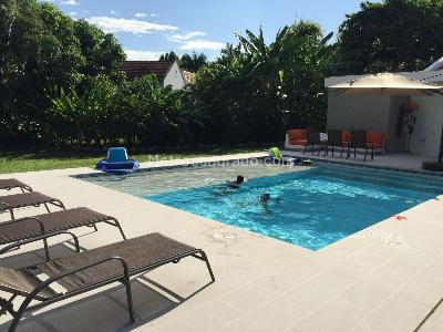 Casa de 5 alcobas en venta en Club Puerto Peñalisa, Girardot, 370 m² · foto 8 de 20