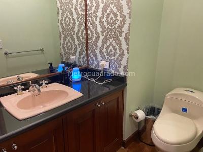 Apartamento en venta en Santa Barbara Alta, Bogotá · foto 3 de 12