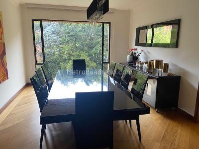 Apartamento en venta en Santa Barbara Alta, Bogotá · foto 5 de 12