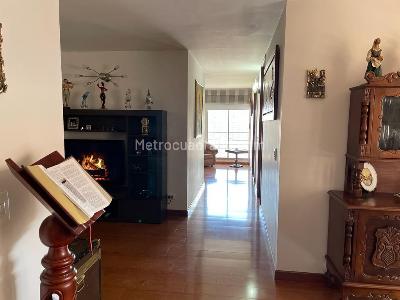 Apartamento de 3 alcobas en venta en Conjunto Residencial Montanar Paloverde, Bogotá, 113 m² · foto 2 de 20
