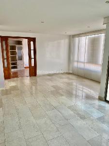 Apartamento de 4 alcobas en venta en San Patricio, Bogotá, 275 m² · foto 18 de 19