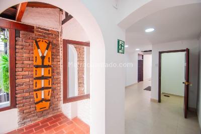 Casa de 5 alcobas en venta en Quinta Camacho, Bogotá, 600 m² · foto 5 de 9