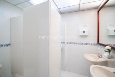 Casa de 5 alcobas en venta en Quinta Camacho, Bogotá, 600 m² · foto 9 de 9