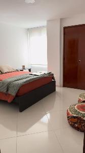 Apartamento en venta en El Poblado El Tesoro, Medellín · foto 8 de 10