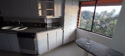 Apartamento de 3 alcobas en venta en Sierras Del Moral, Bogotá, 220 m² · foto 7 de 9