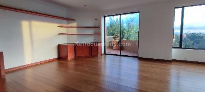 Apartamento de 3 alcobas en venta en Sierras Del Moral, Bogotá, 220 m² · foto 3 de 9