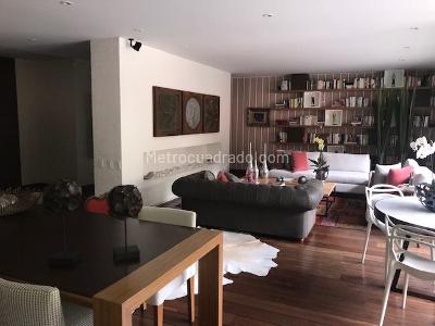 Apartamento en venta en El Refugio, Bogotá · foto 3 de 19