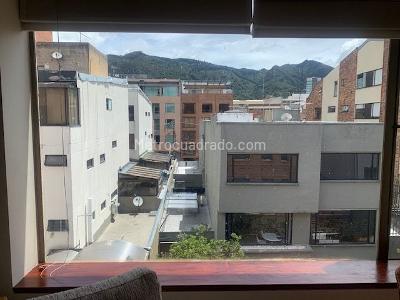 Apartamento en venta en Santa Barbara Central, Bogotá · foto 8 de 18