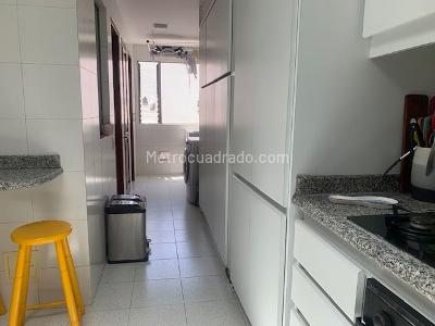 Apartamento en venta en Santa Barbara Central, Bogotá · foto 10 de 18