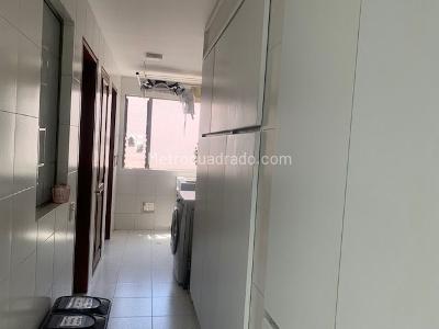 Apartamento en venta en Santa Barbara Central, Bogotá · foto 11 de 18