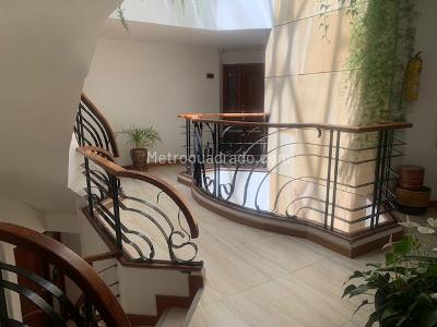Apartamento en venta en Santa Barbara Central, Bogotá · foto 3 de 18