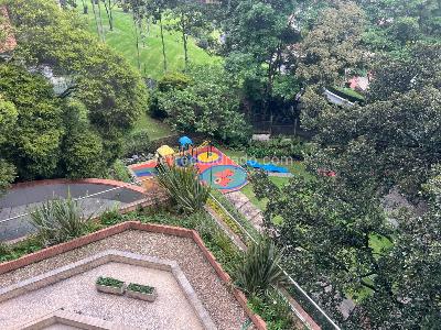 Apartamento de 3 alcobas en venta en Los Rosales, Bogotá, 300 m² · foto 13 de 20