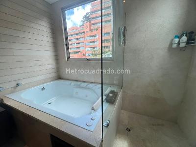Apartamento de 3 alcobas en venta en Los Rosales, Bogotá, 300 m² · foto 9 de 20