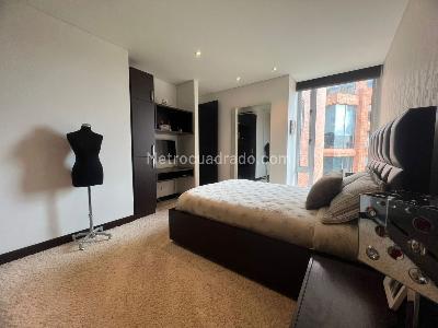 Apartamento de 3 alcobas en venta en Los Rosales, Bogotá, 300 m² · foto 12 de 20