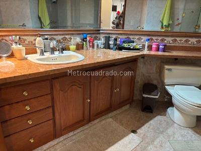 Apartamento en venta en Chico, Bogotá · foto 12 de 16