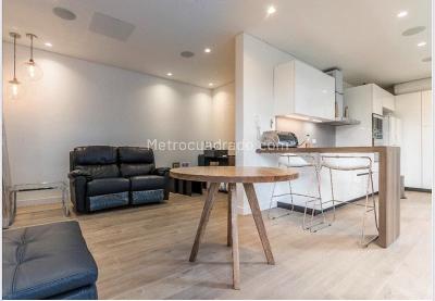 Apartamento de 1 alcoba en venta en Chico, Bogotá, 60 m² · foto 2 de 9
