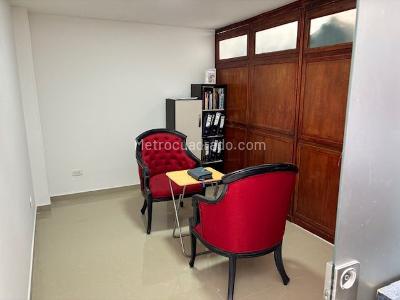Apartamento de 2 alcobas en venta en Cedritos Alameda, Bogotá, 81 m² · foto 3 de 14